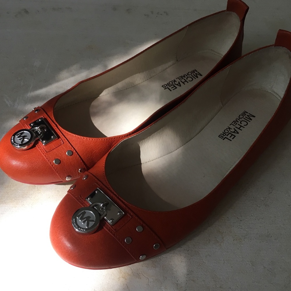 Michael Kors ballerina 7.5